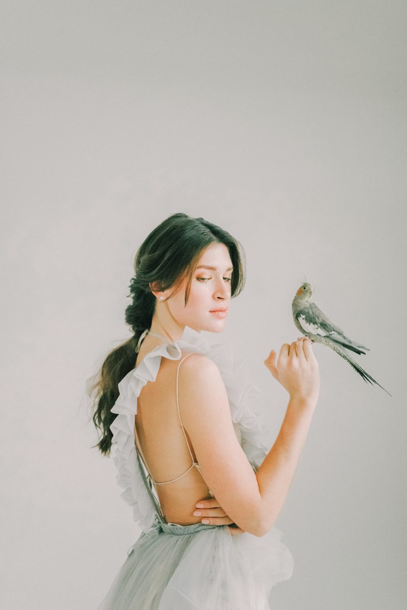 fashion-bird-love-people-4624149-801x1200-1